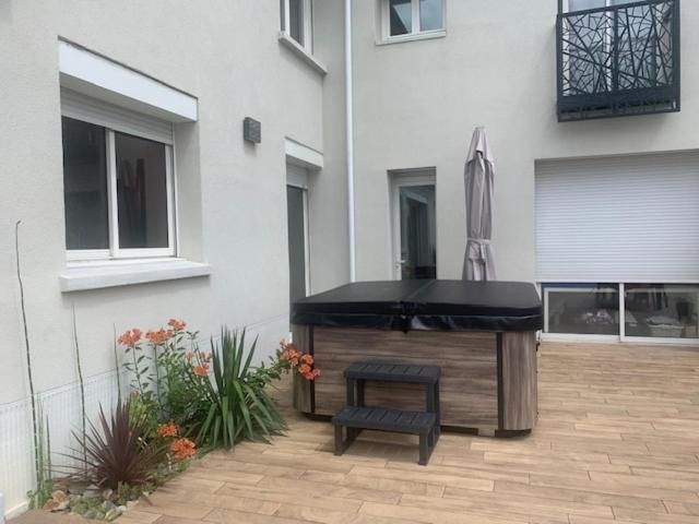 Bords De Sarthe Panzió Le Mans Kültér fotó